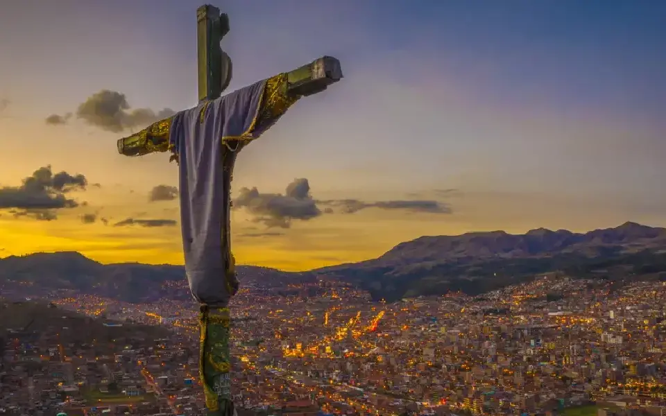 Festival of Crosses ( cruz velacuy)